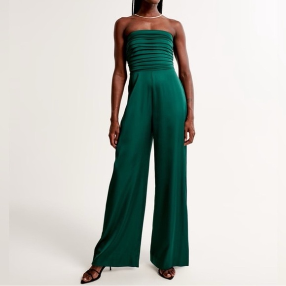 Abercrombie & Fitch Pants - Abercrombie & Fitch Emerson Ruched Strapless Jumpsuit - Green XS PETITE